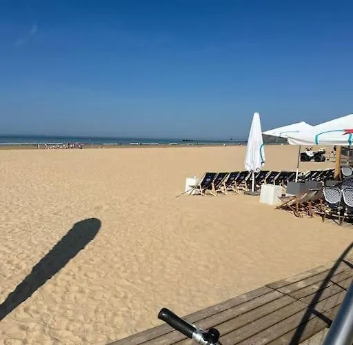 Petit Cocon Pres De La Grande 아파트