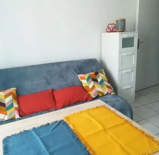 Petit Cocon Pres De La Grande * 생 힐레르 드 리에